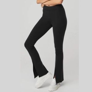 Alo Airbrush High-Waist Flutter Legging